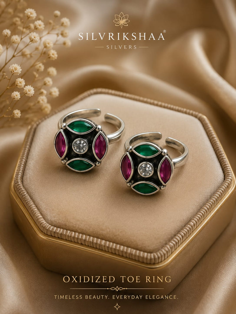 925 Sterling Silver Oxidised Toe Ring | Traditional Adjustable Toe Ring | Silvrikshaa Silvers